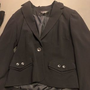 Larry Levine Women’s Blazer